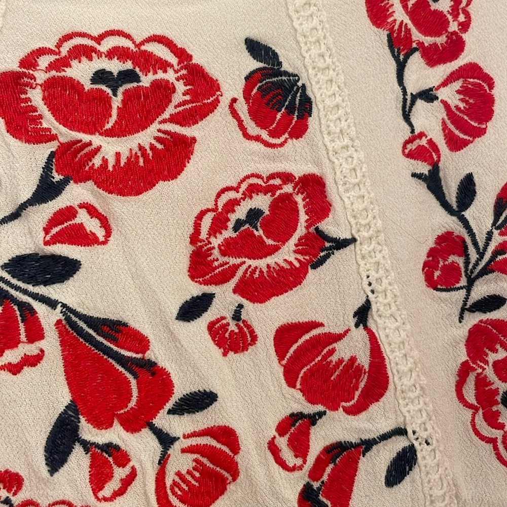 Altar’d State floral embroidered peplum top - Picture 5 of 5